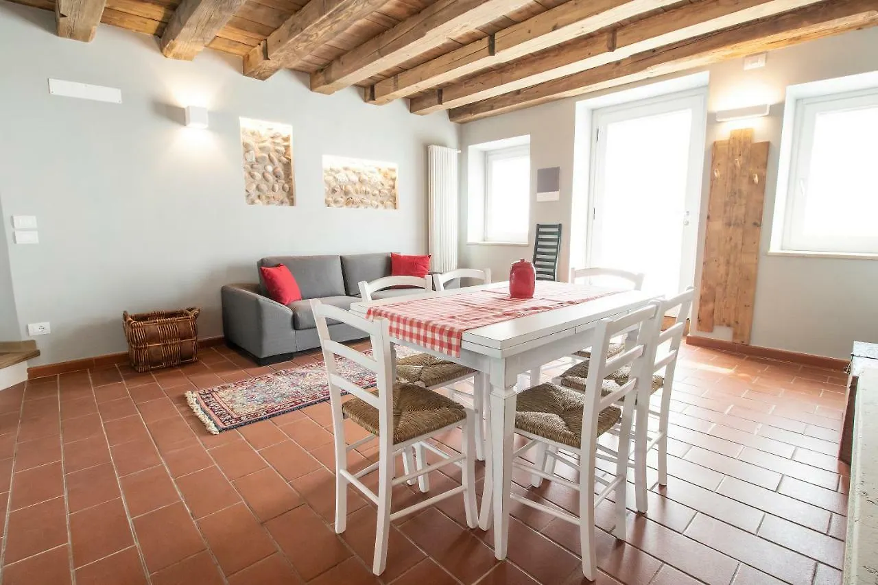 Bossema Luxury Countryhouse Cavaion Veronese 0*,  Italien